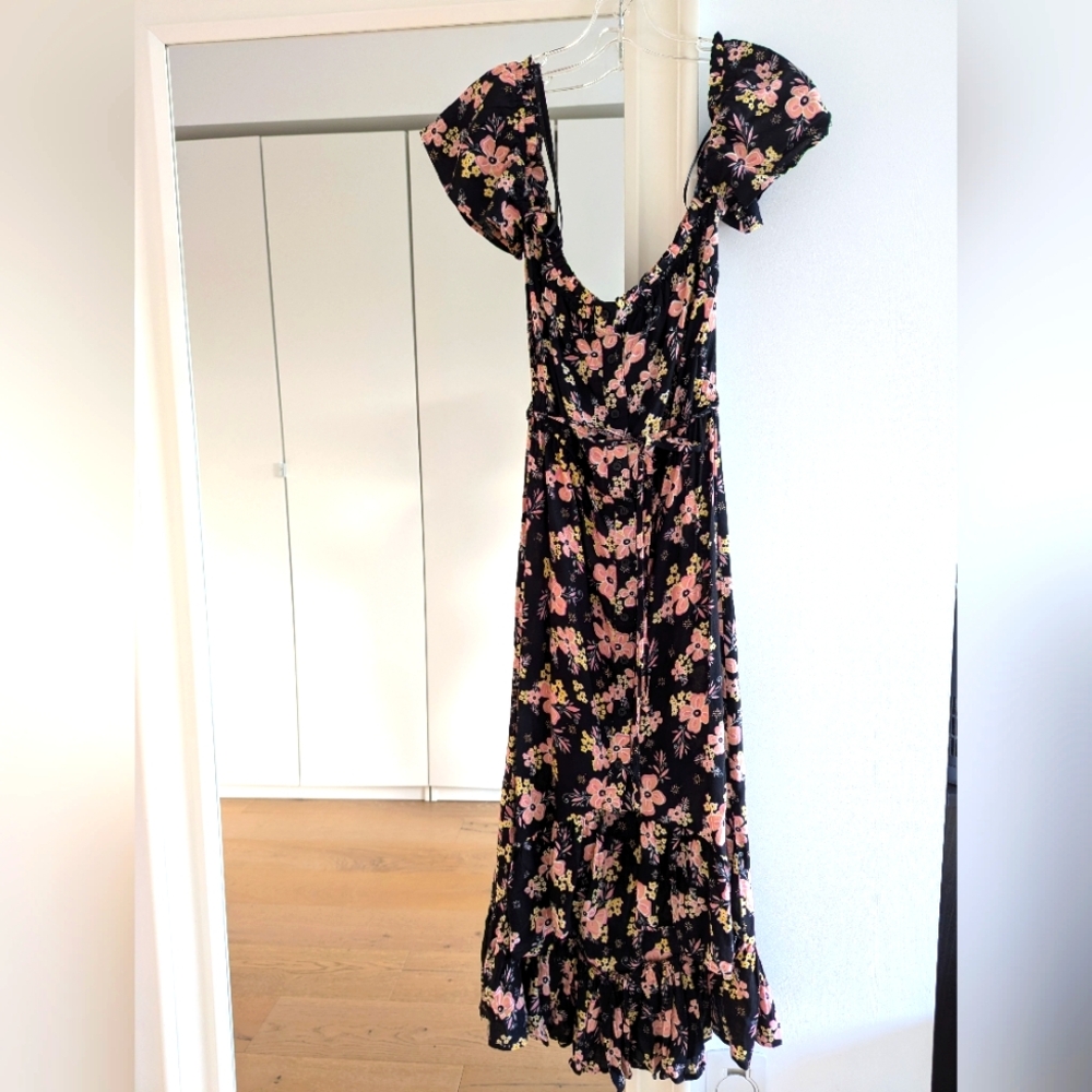 BNWT Rahi Cali High Low Ruffle Dress Size S